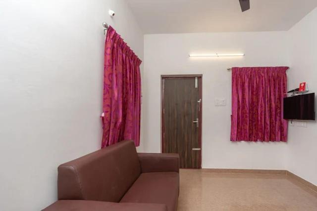 קוימבטור Varun Residency Airport Codissia Stay מראה חיצוני תמונה