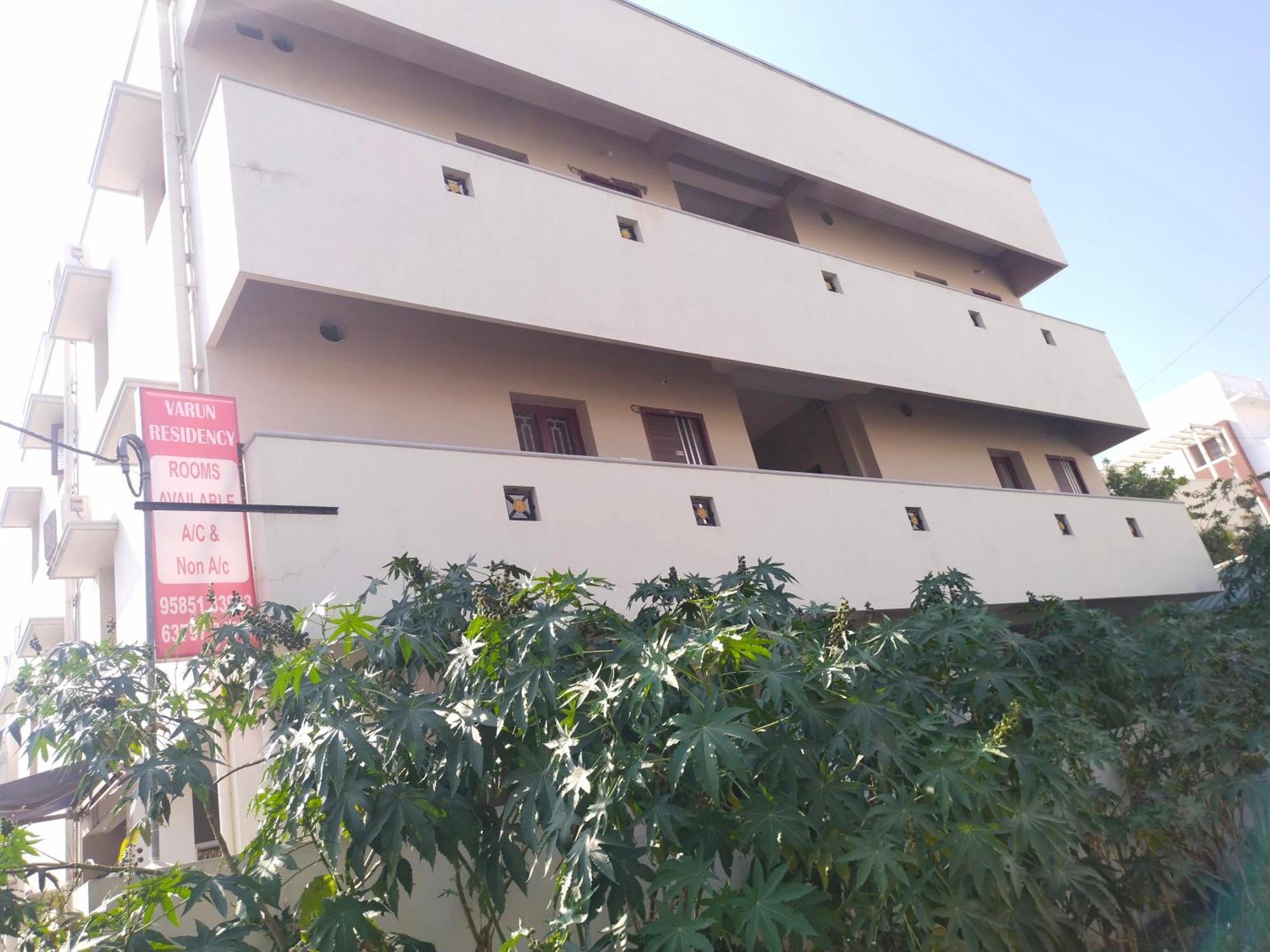 קוימבטור Varun Residency Airport Codissia Stay מראה חיצוני תמונה
